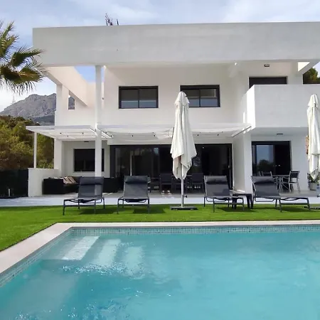 Bella Galera ألتيا